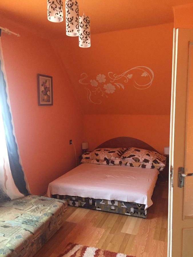 Hajdúszoboszló Almos Vendeghaz 아파트 외부 사진